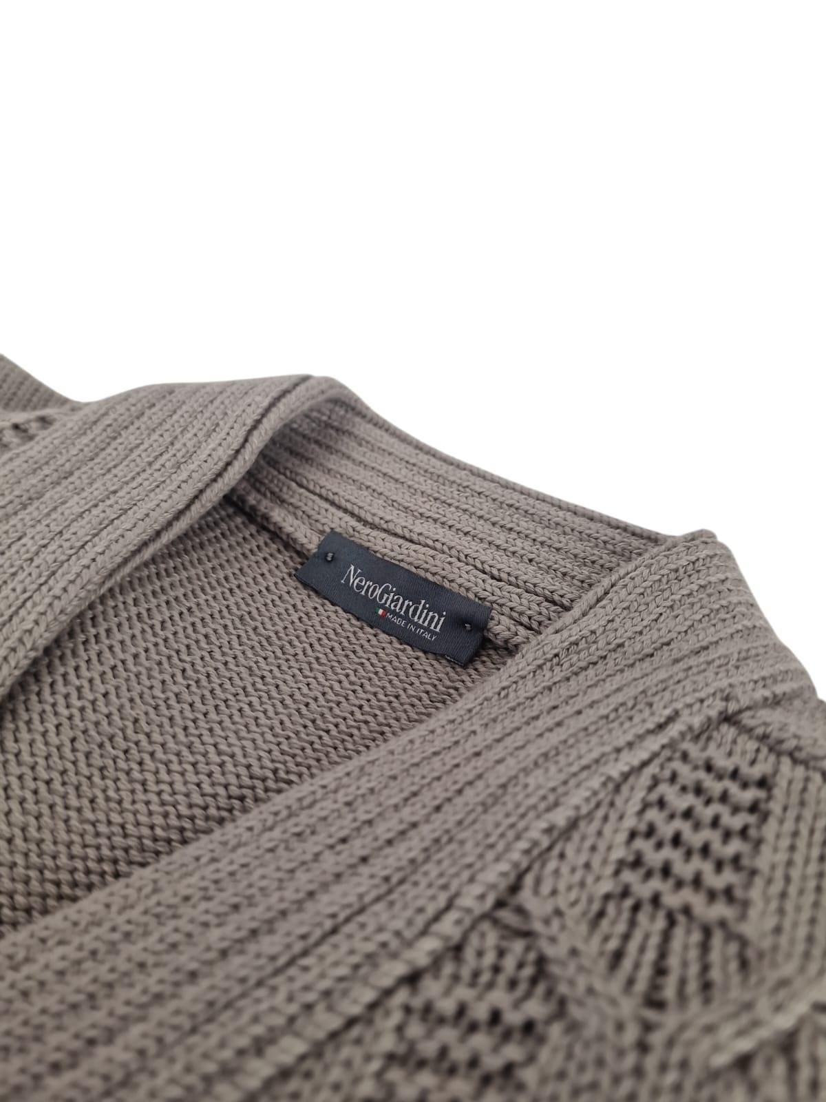 Maglione in misto lana da uomo scollo a V Nero Giardini grigio