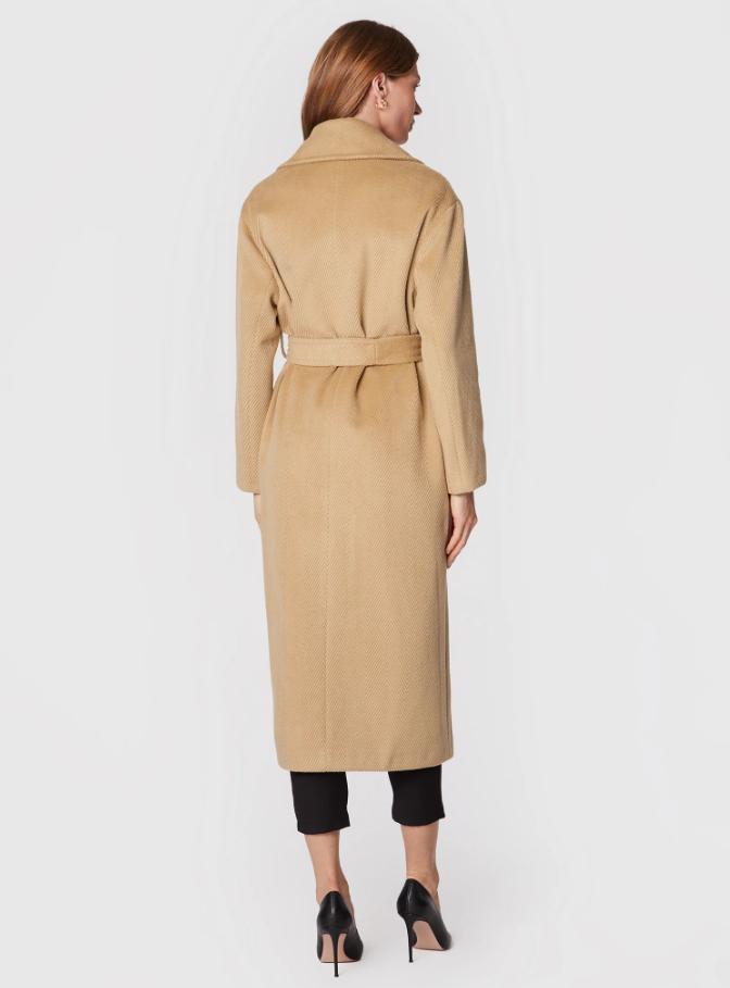 Cappotto lungo Rinascimento donna modello vestaglia camel