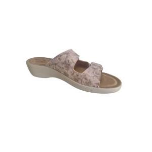 Ciabatte da donna con strappo  beige