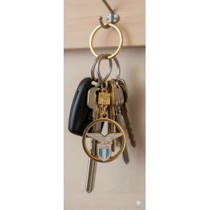 Portachiavi smaltato compatibile con lazio oro