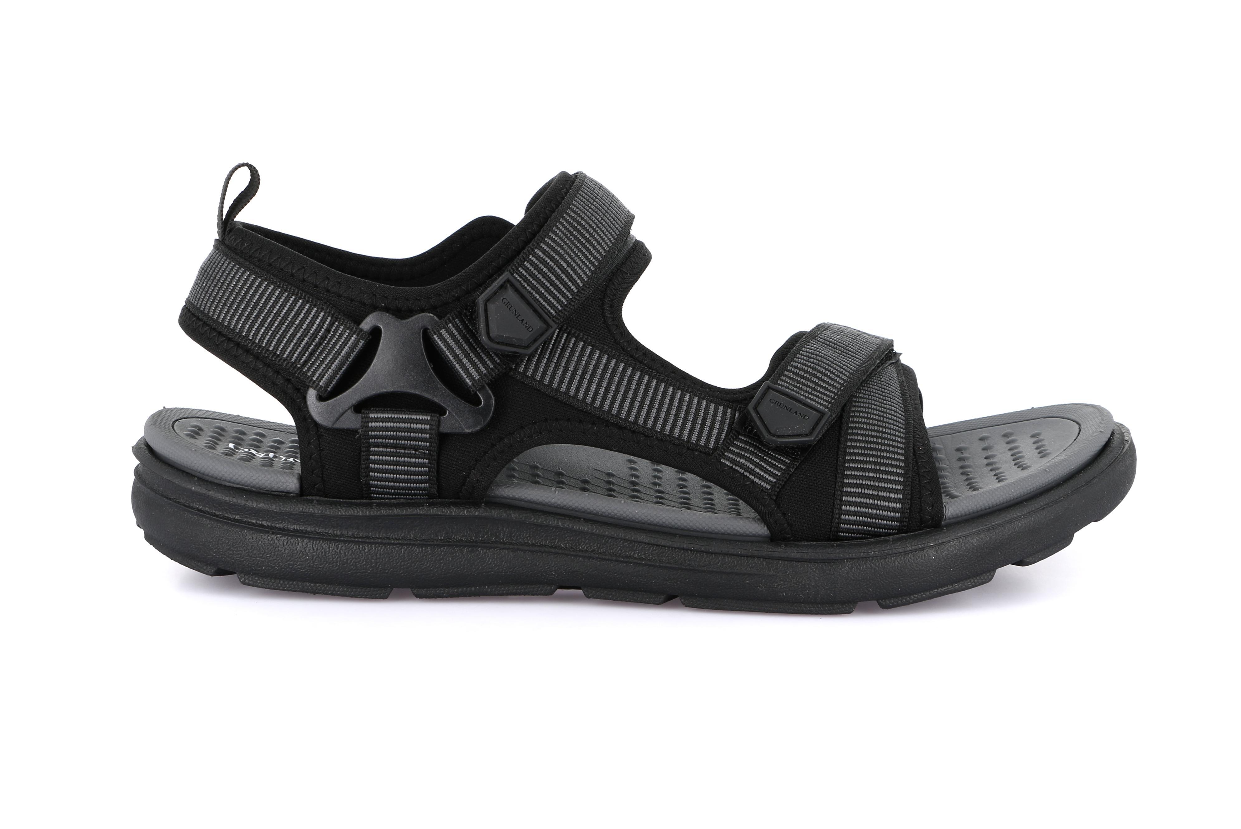 Sandali outdoor uomo Grunland modello Meek nero