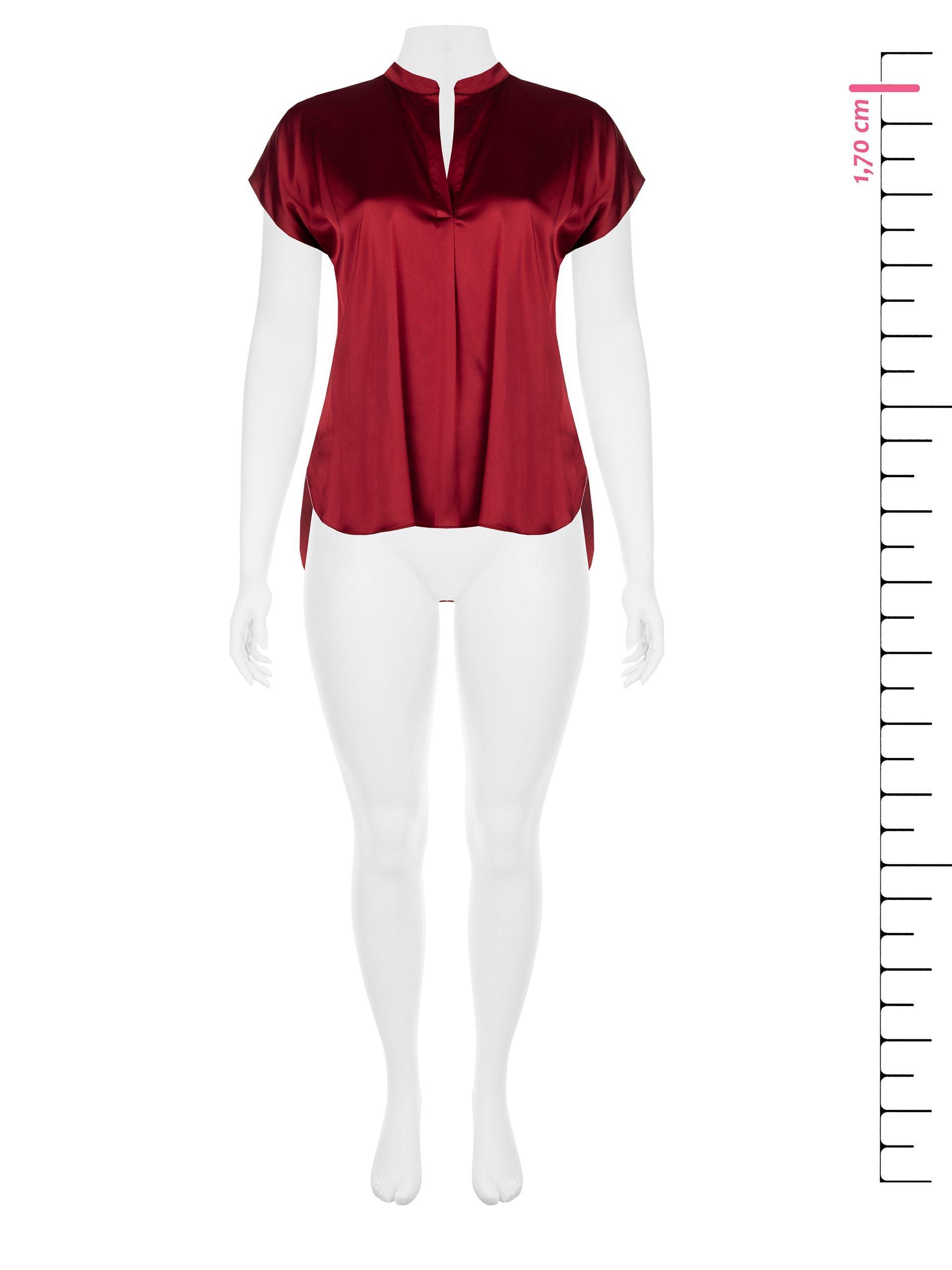 Blusa in raso rosso Rinascimento curvy