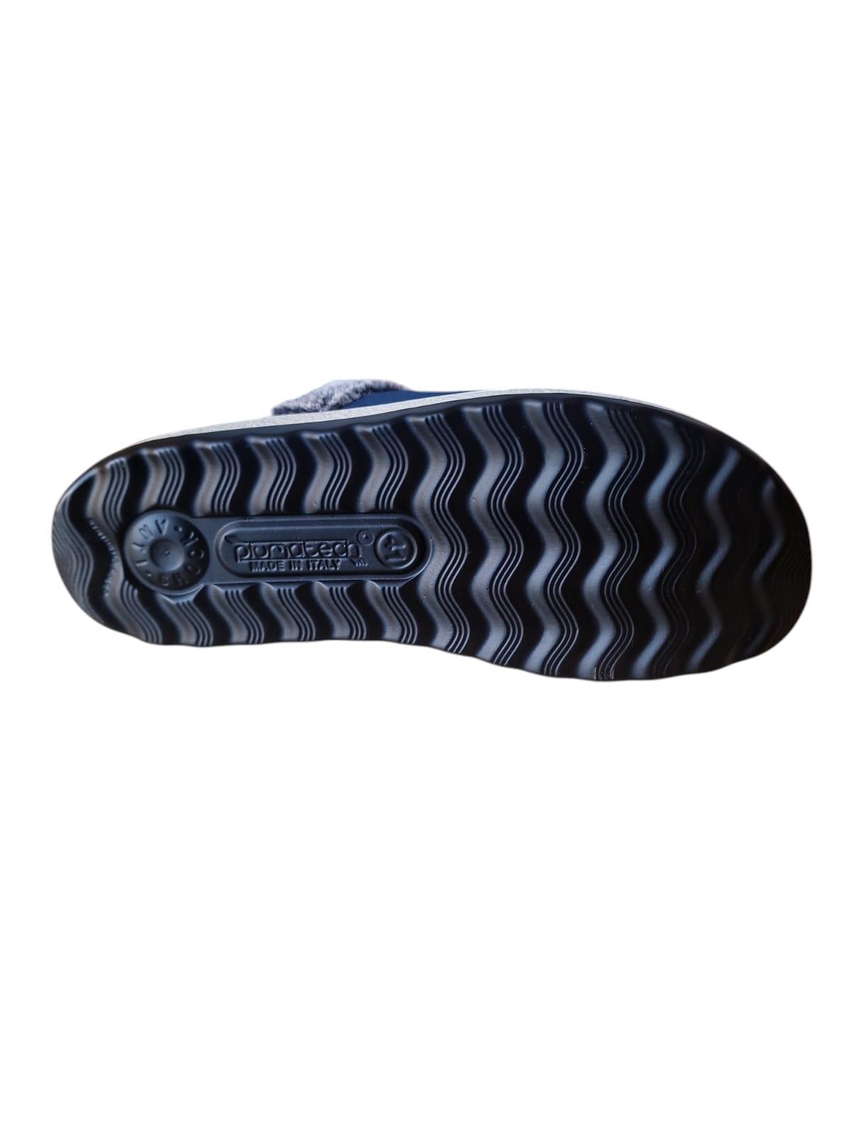 Pantofole da donna in velluto con cuore Fly Flot blu