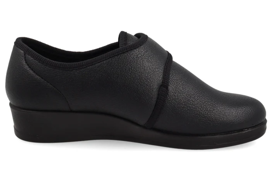 Pantofola chiusa con strappo da donna Fly Flot