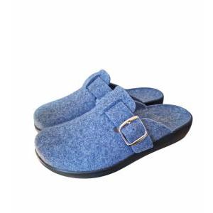 Pantofole in lana con fibbia da donna