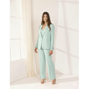 Tailleur acquamarina con pantalone lizalù