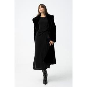 Abito nero classico donna